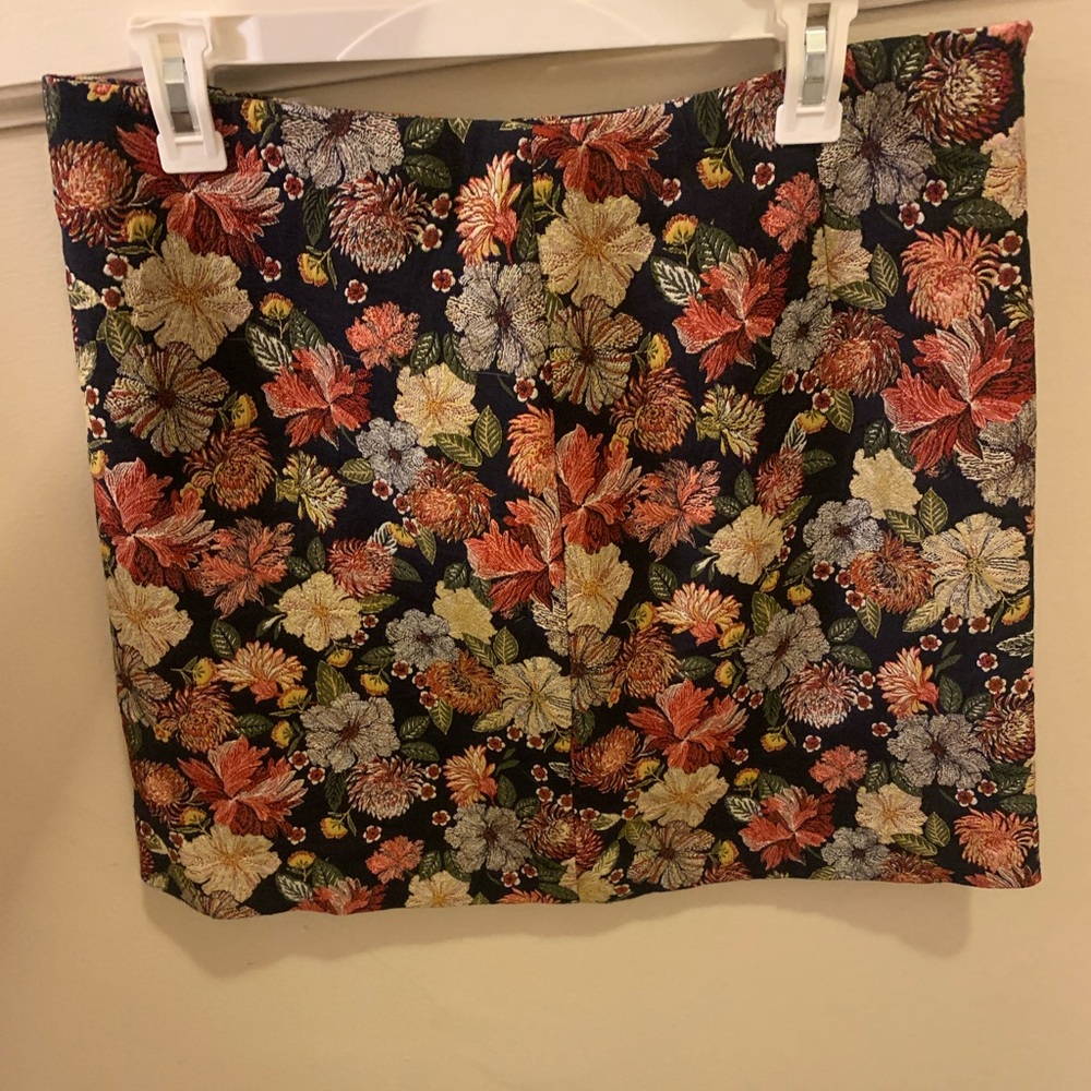 Loft embroidered skirt. NWT